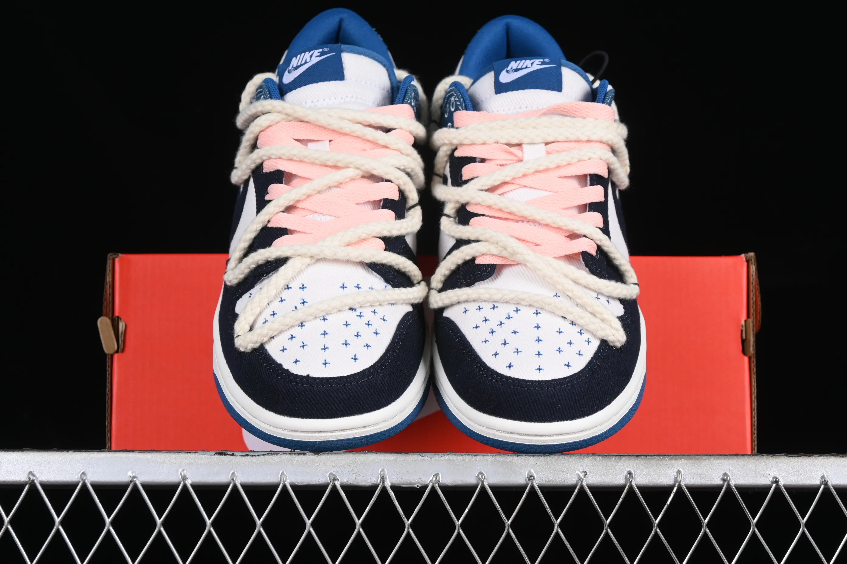 All categories Nk SB Dunk series Nk SB Dunk Low low-top sneakers J version Nk Dunk Low Retro "Industrial Blue" washed denim SB low-top casual sneakers DV0834-101